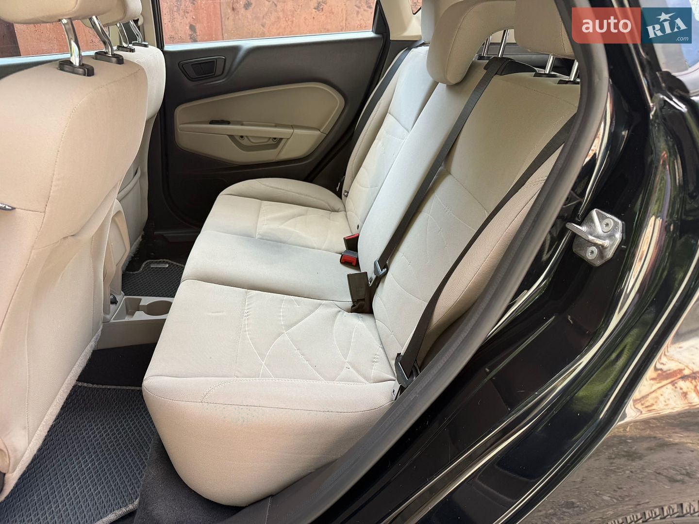 Ford Fiesta 2018 VIN 3FADP4EJ6JM112795 фото оголошення 46 з 50
