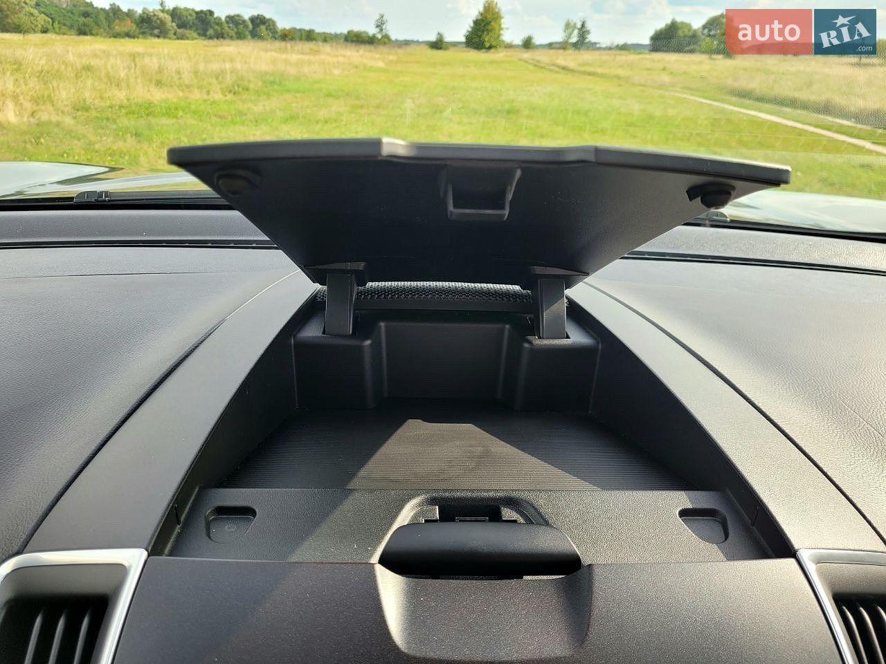 Ford Edge 2019 VIN 2FMPK4K94KBC67876 фото оголошення 31 з 67