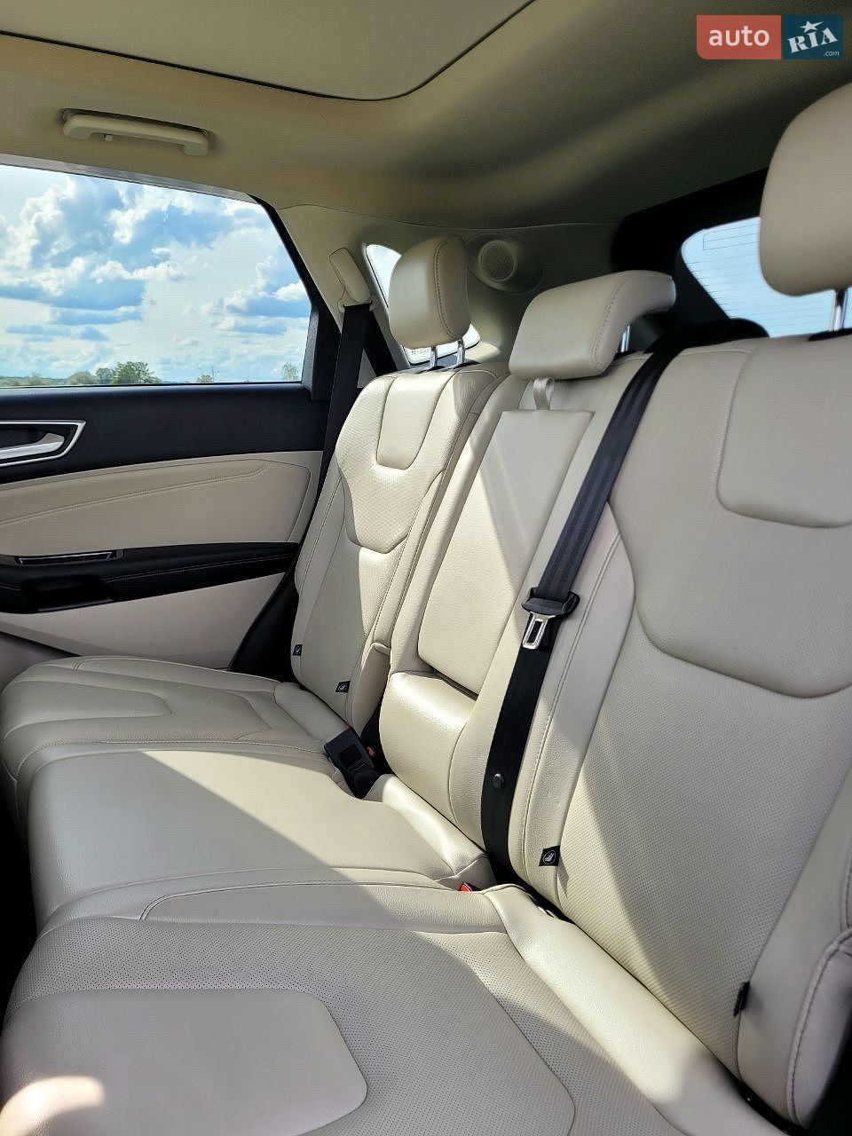 Ford Edge 2019 VIN 2FMPK4K94KBC67876 фото оголошення 50 з 67