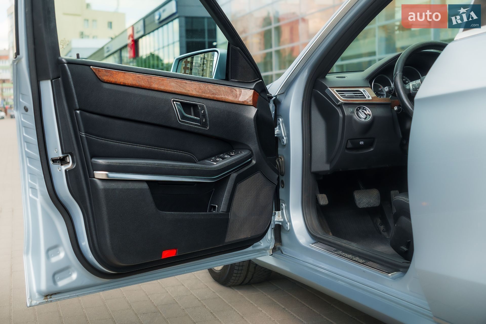 Mercedes-Benz E-Class 2013 VIN WDD2120021A910505 фото оголошення 9 з 36