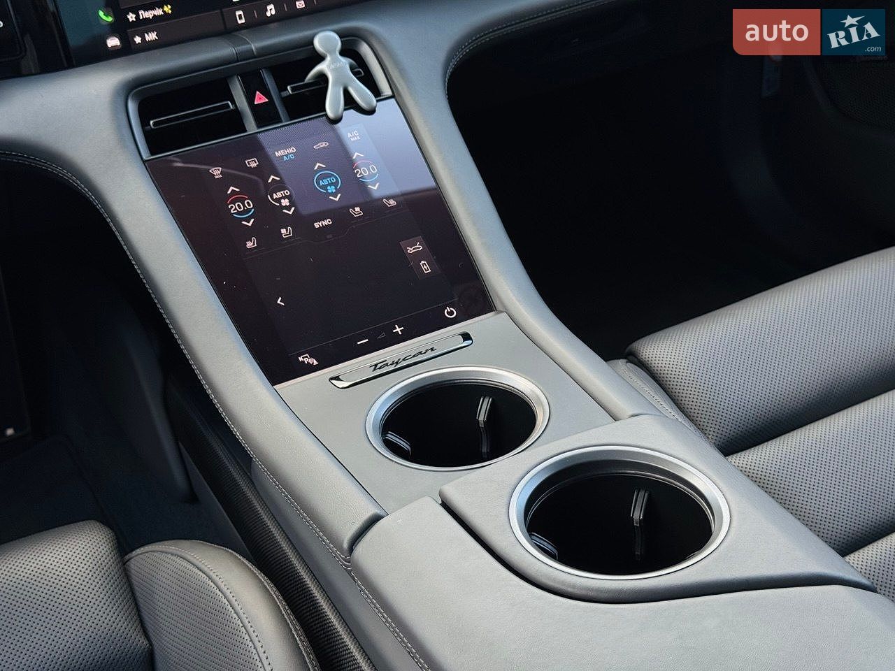 Porsche Taycan 2020 VIN WP0ZZZY1ZMSA56906 фото оголошення 13 з 22