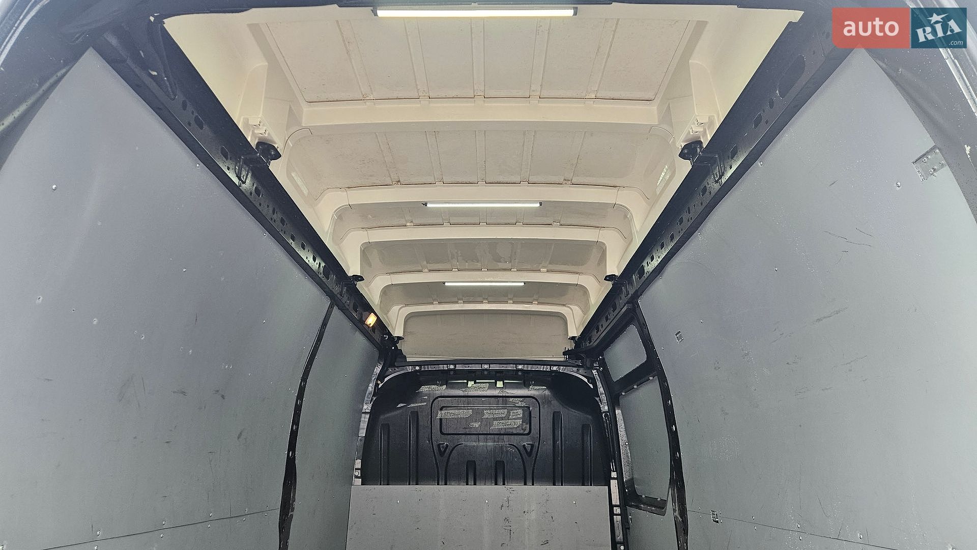 Opel Movano 2021 VIN W0VMR8603MB266853 фото оголошення 27 з 38