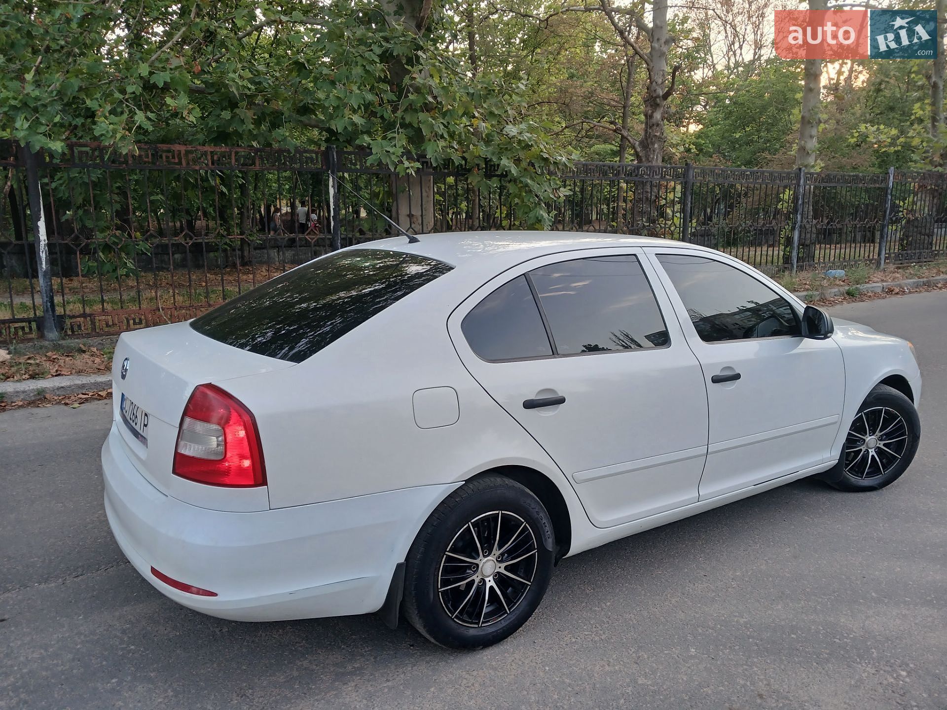 Skoda Octavia 2010 VIN TMBDT21Z1B8010350 фото оголошення 16 з 38
