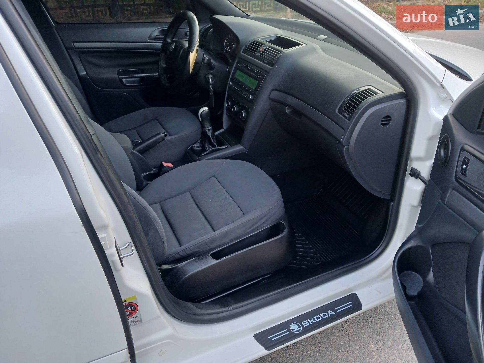 Skoda Octavia 2010 VIN TMBDT21Z1B8010350 фото оголошення 31 з 38