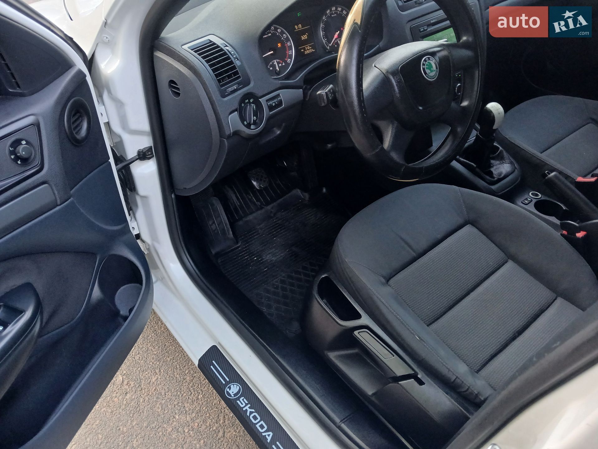 Skoda Octavia 2010 VIN TMBDT21Z1B8010350 фото оголошення 32 з 38