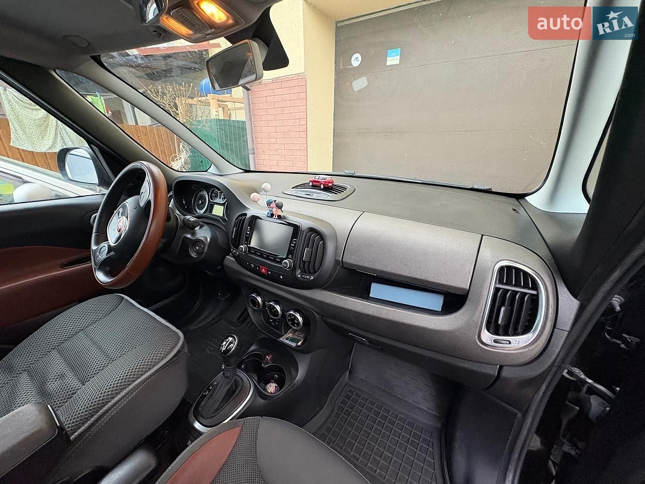Fiat 500L 2013 VIN ZFBCFADH5EZ017500 фото оголошення 9 з 11