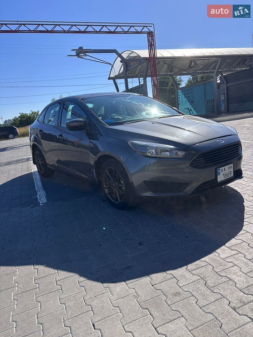 Ford Focus 2017 VIN 1FADP3F27JL204503 фото оголошення 6 з 26