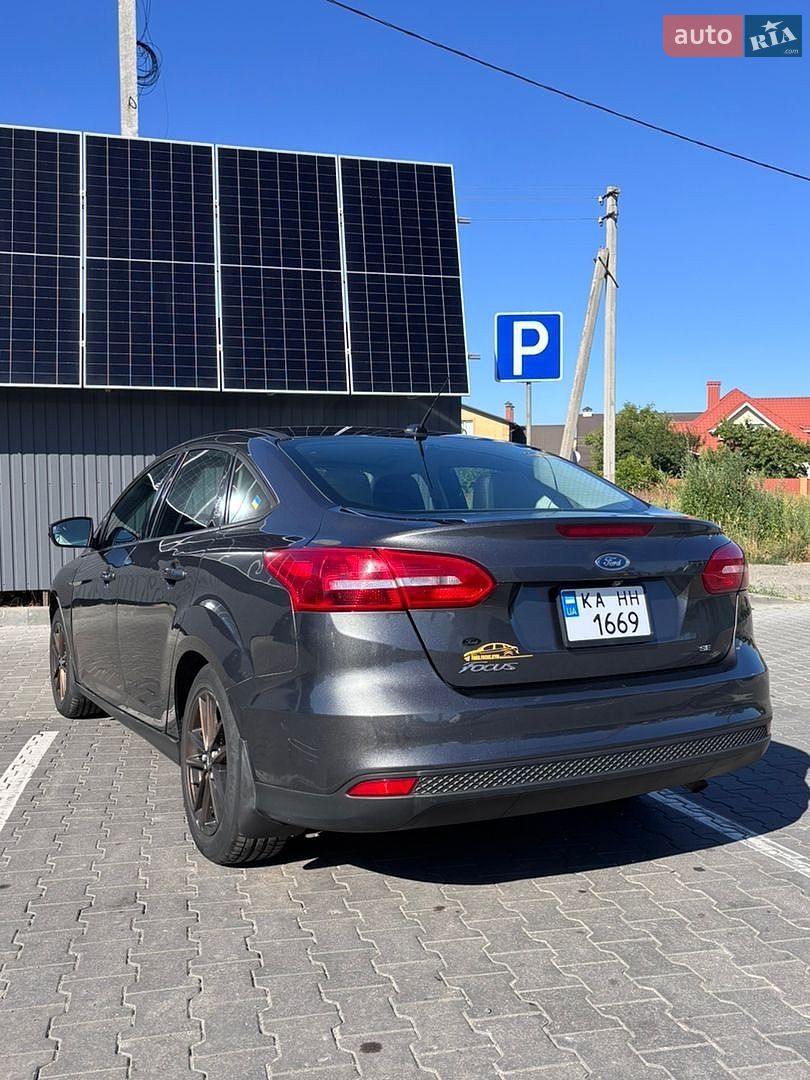 Ford Focus 2017 VIN 1FADP3F27JL204503 фото оголошення 7 з 26