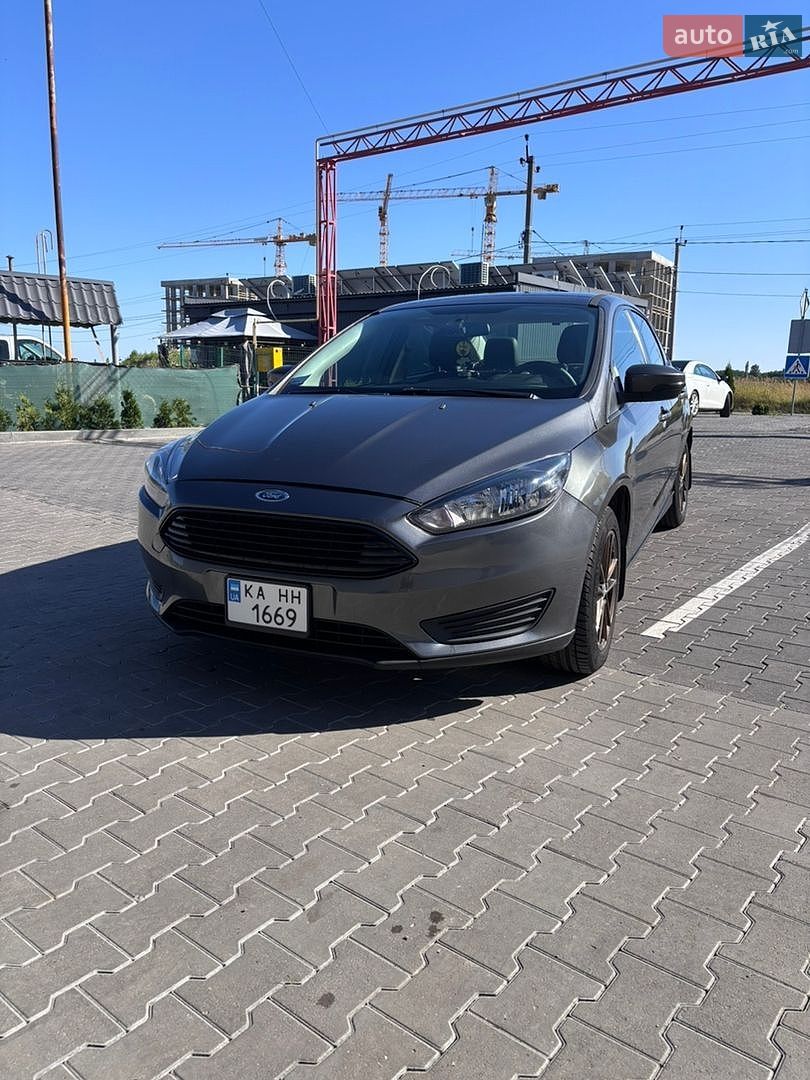 Ford Focus 2017 VIN 1FADP3F27JL204503 фото оголошення 4 з 26