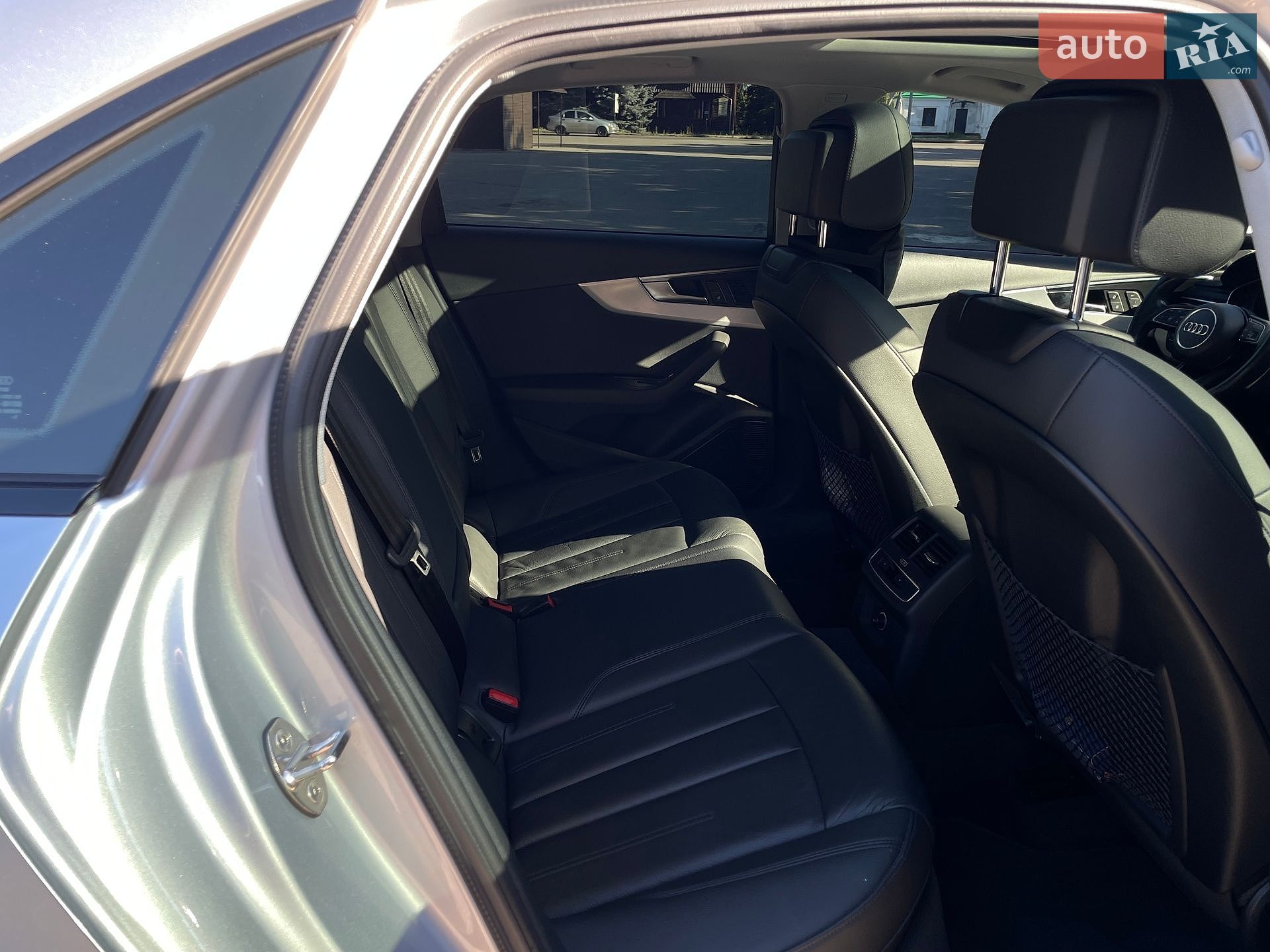 Audi A4 2017 VIN WAUENAF47JN007245 фото оголошення 9 з 9