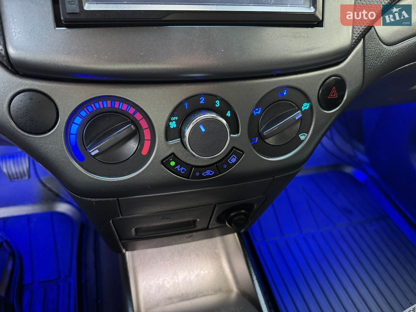 Chevrolet Aveo 2006 VIN Y6DSF69YE7B056037 фото оголошення 32 з 48