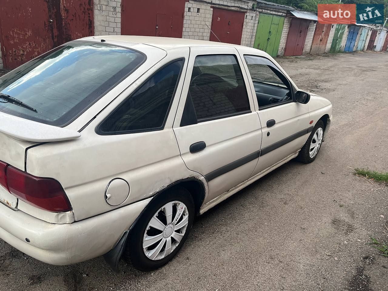 Ford Escort 1997 VIN WF0AXXGCAAVR74866 фото оголошення 5 з 46