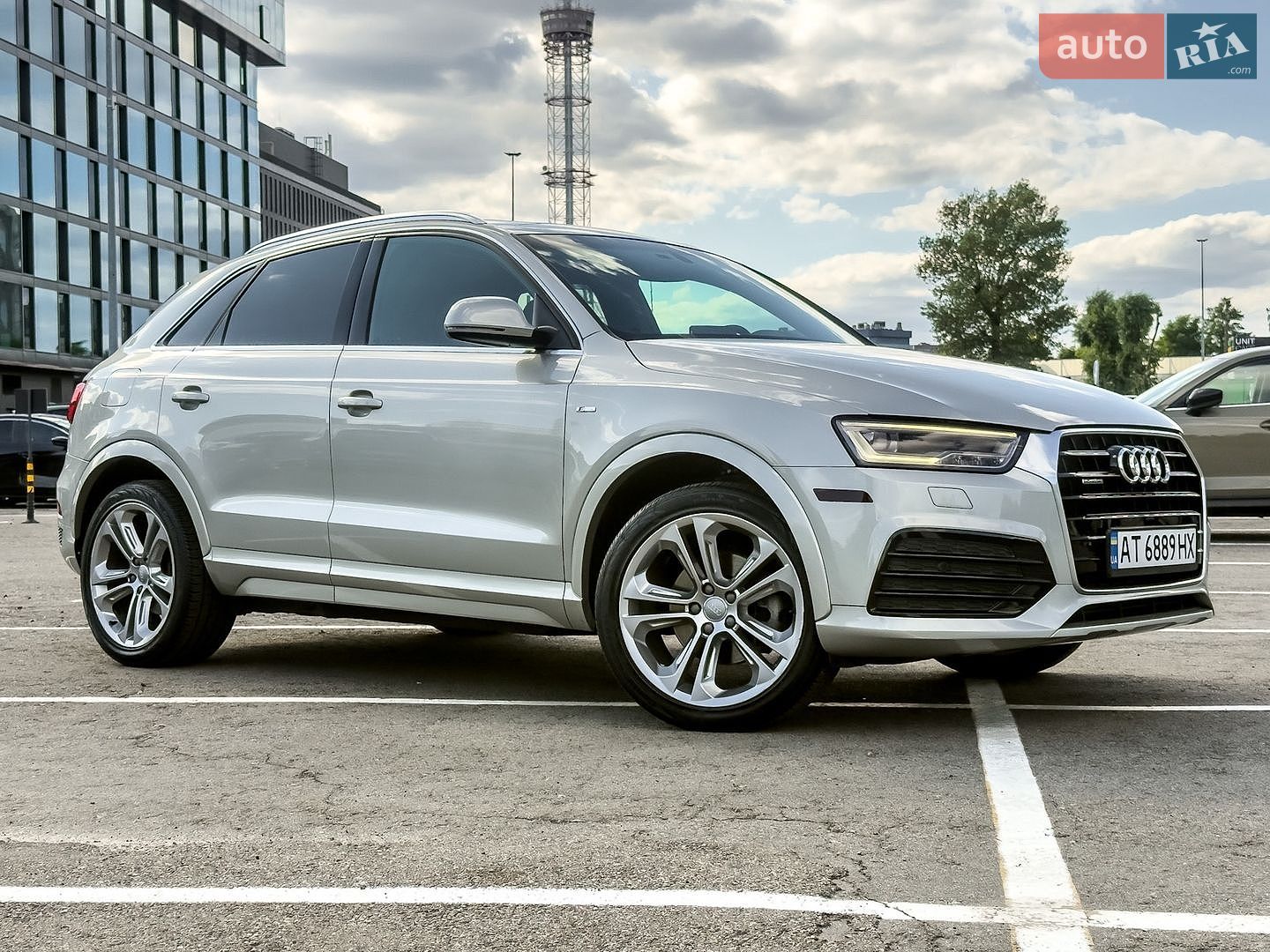 Audi Q3 2017 VIN WA1GCCFSXHR001769 фото оголошення 2 з 40