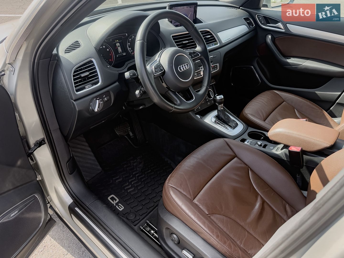 Audi Q3 2017 VIN WA1GCCFSXHR001769 фото оголошення 18 з 40