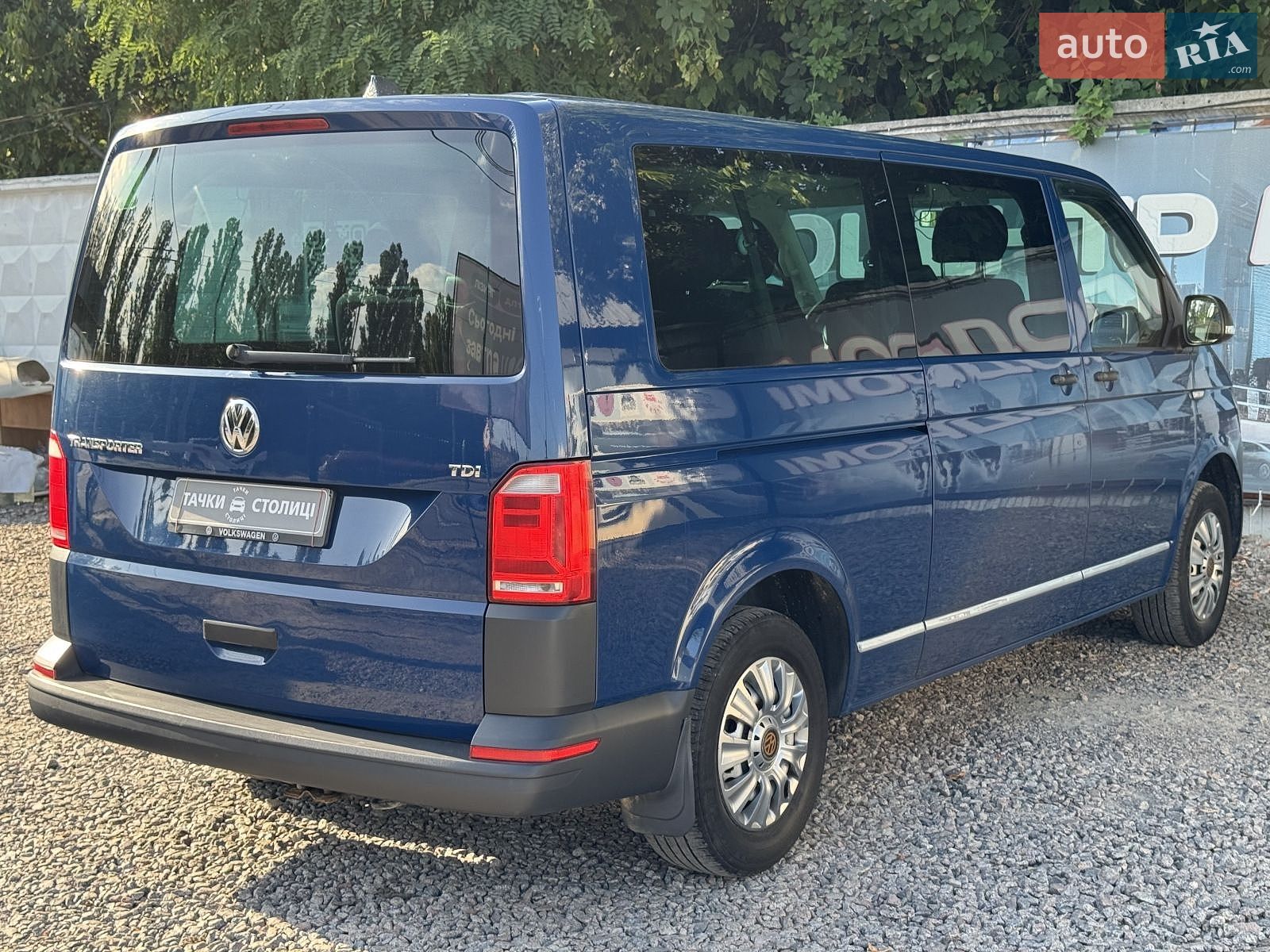 Volkswagen Transporter 2017 VIN WV2ZZZ7HZJH065887 фото оголошення 5 з 26