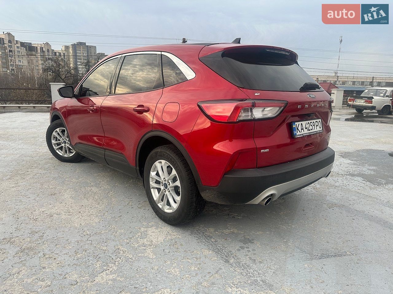 Ford Escape 2019 VIN 1FMCU0G69LUA77468 фото оголошення 6 з 9