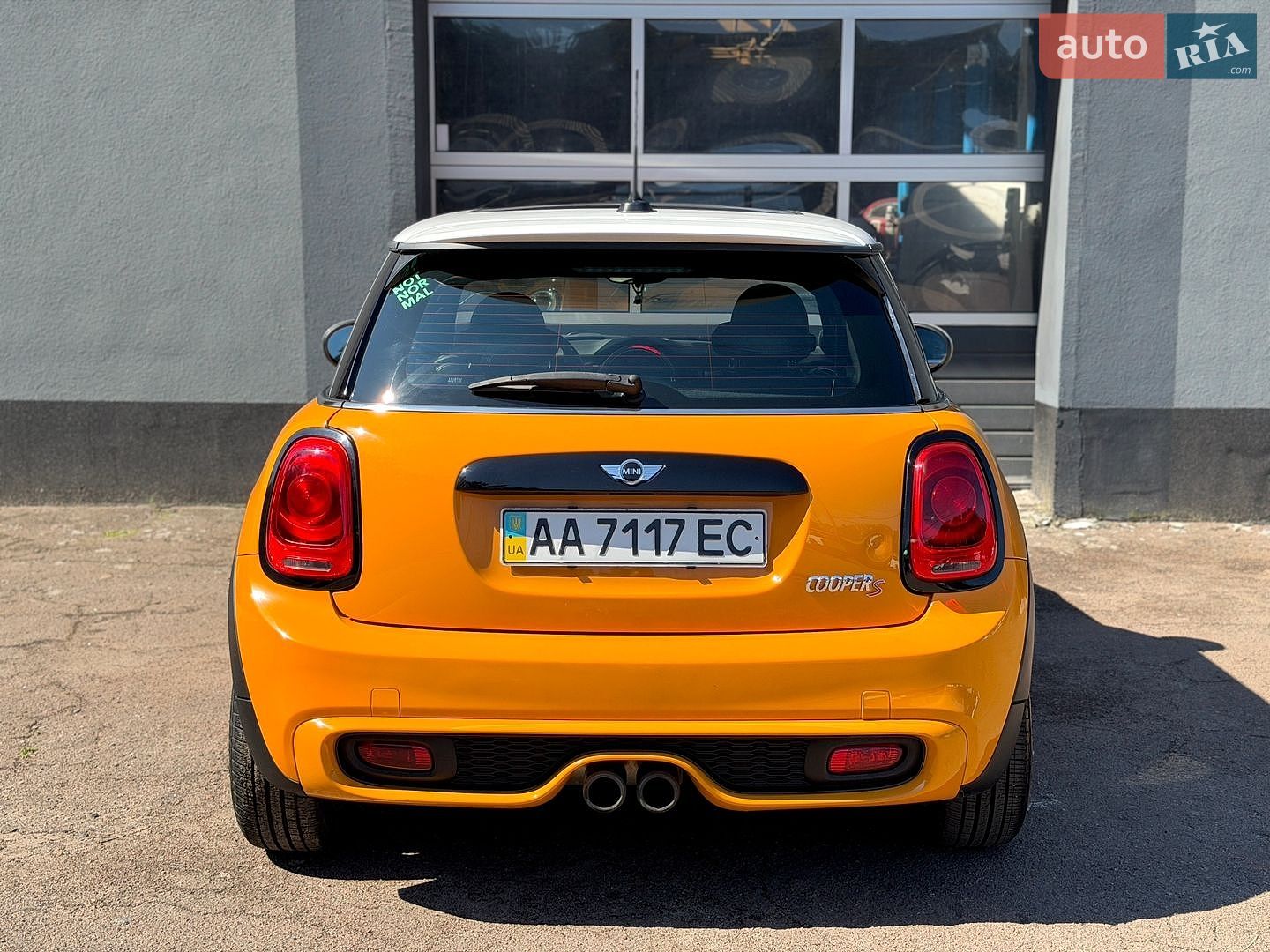 MINI Cooper 2015 VIN WMWXP7C56F2A41448 фото оголошення 5 з 23