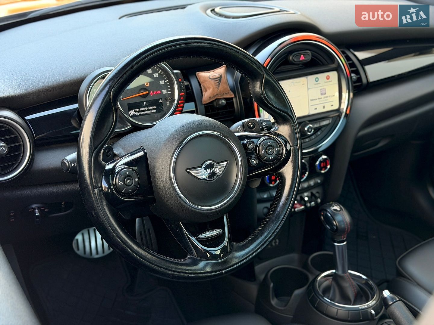 MINI Cooper 2015 VIN WMWXP7C56F2A41448 фото оголошення 14 з 23