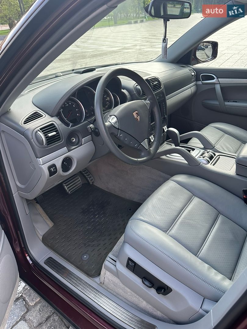 Porsche Cayenne 2008 VIN WP1ZZZ9PZ8LA53728 фото оголошення 37 з 49
