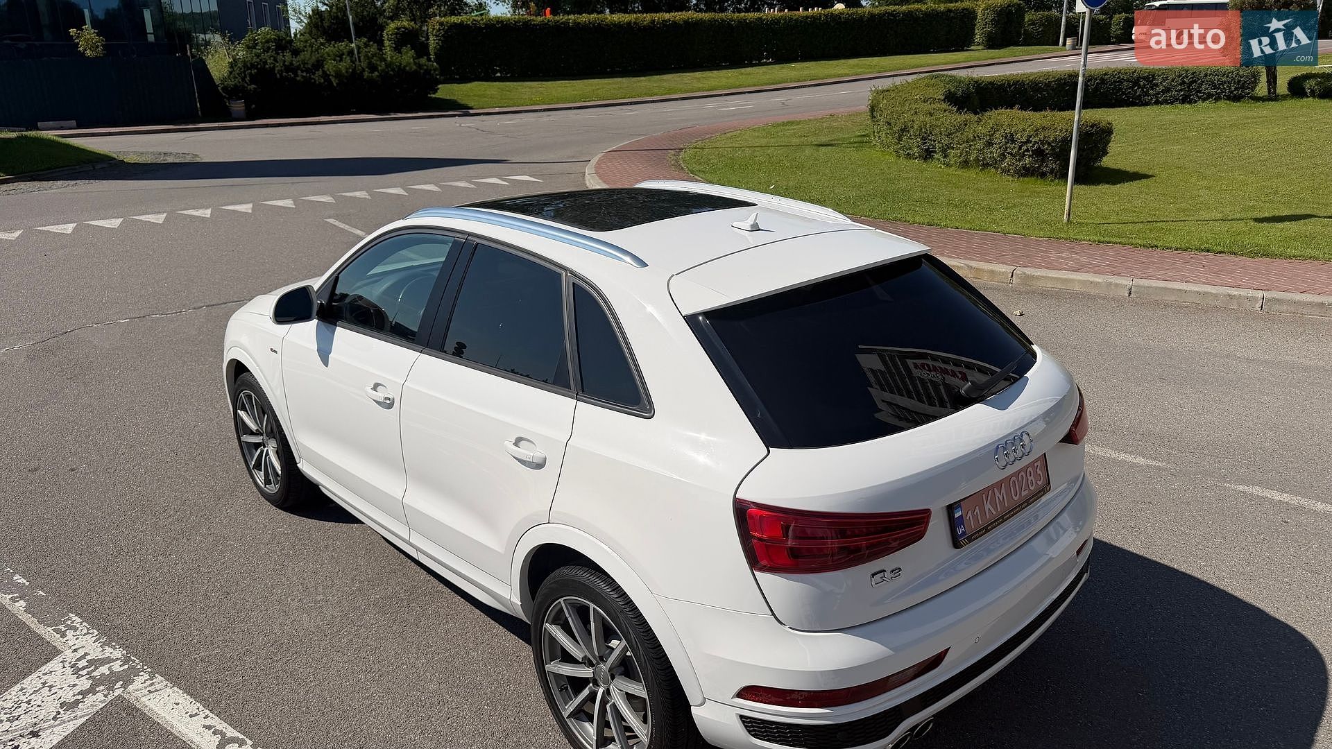 Audi Q3 2018 VIN WA1BCCFS1JR031565 фото оголошення 10 з 26