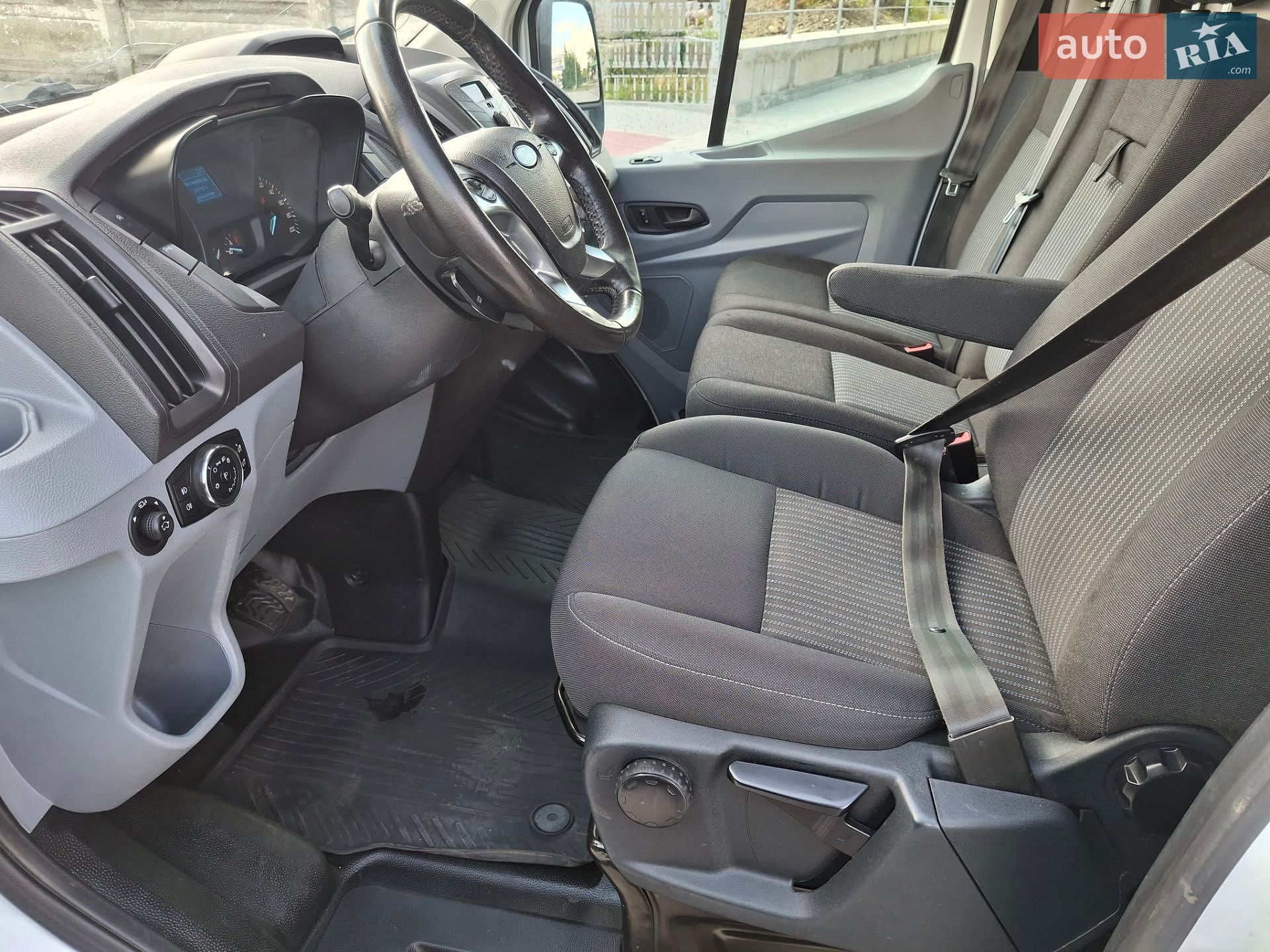 Ford Transit 2018 VIN WF0XXXTTGXJL02414 фото оголошення 11 з 38
