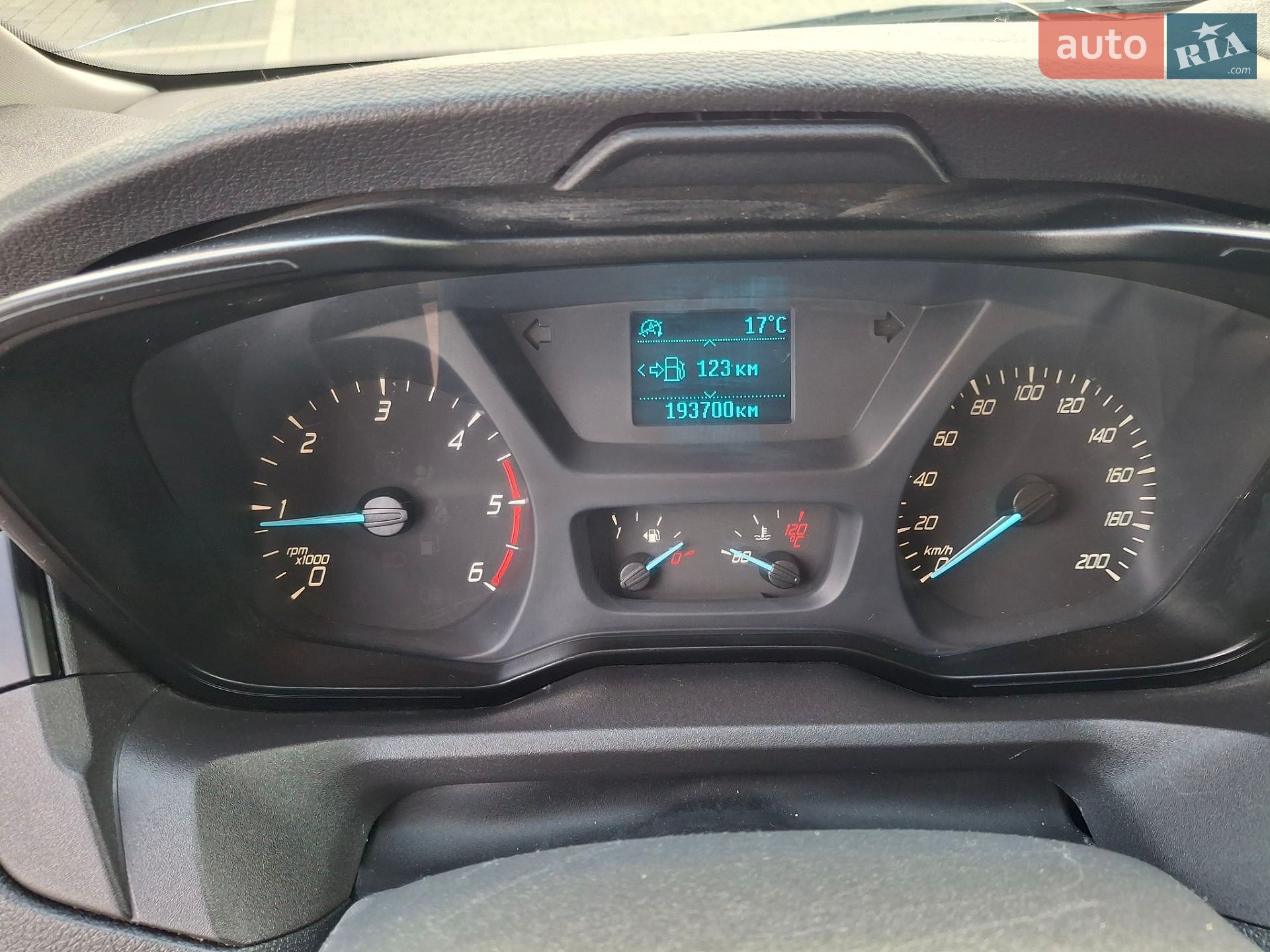 Ford Transit 2018 VIN WF0XXXTTGXJL02414 фото оголошення 24 з 38