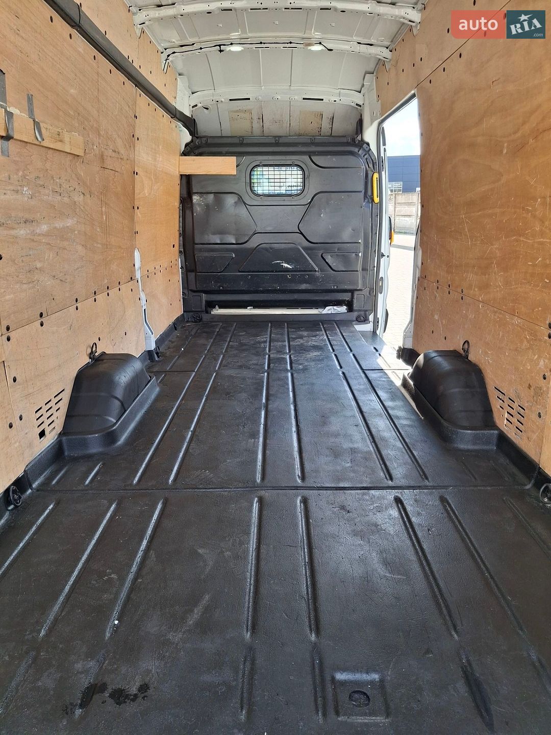 Ford Transit 2018 VIN WF0XXXTTGXJL02414 фото оголошення 30 з 38