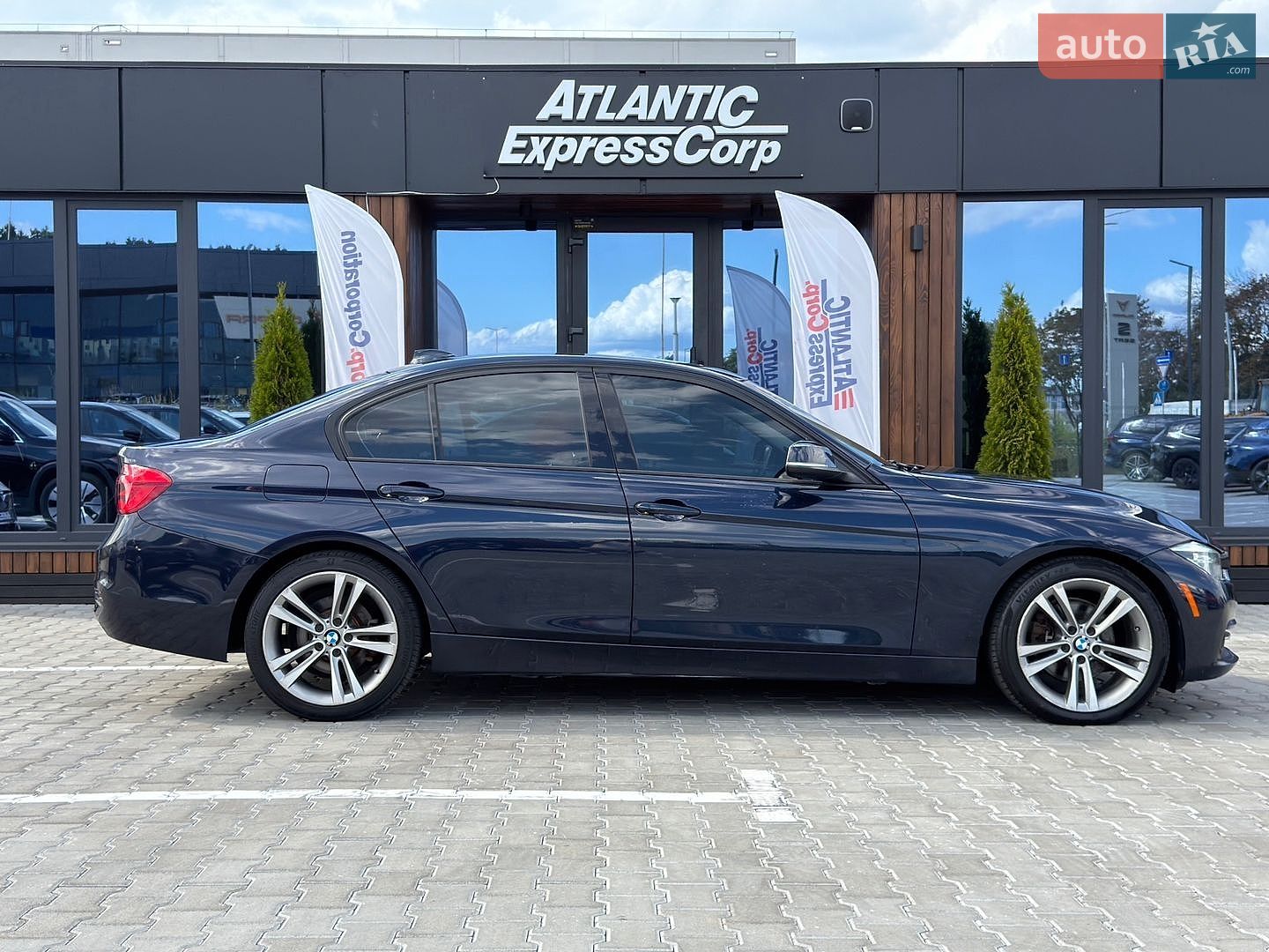 BMW 3 Series 2015 VIN WBA8A3C50GK689302 фото оголошення 6 з 19