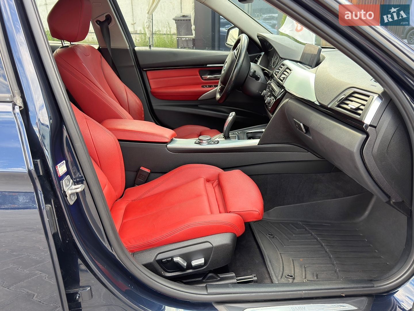 BMW 3 Series 2015 VIN WBA8A3C50GK689302 фото оголошення 14 з 19