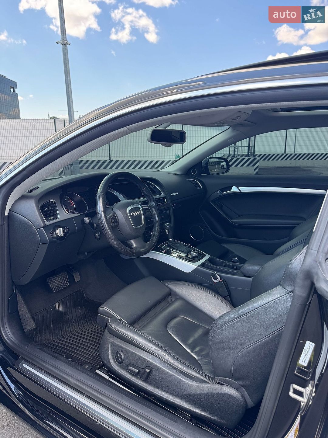 Audi A5 2011 VIN WAULFAFR7CA021866 фото оголошення 23 з 40