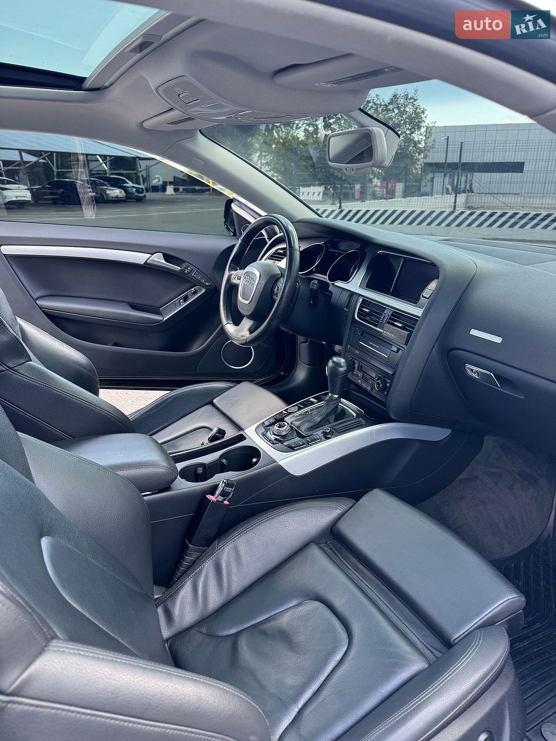 Audi A5 2011 VIN WAULFAFR7CA021866 фото оголошення 33 з 40