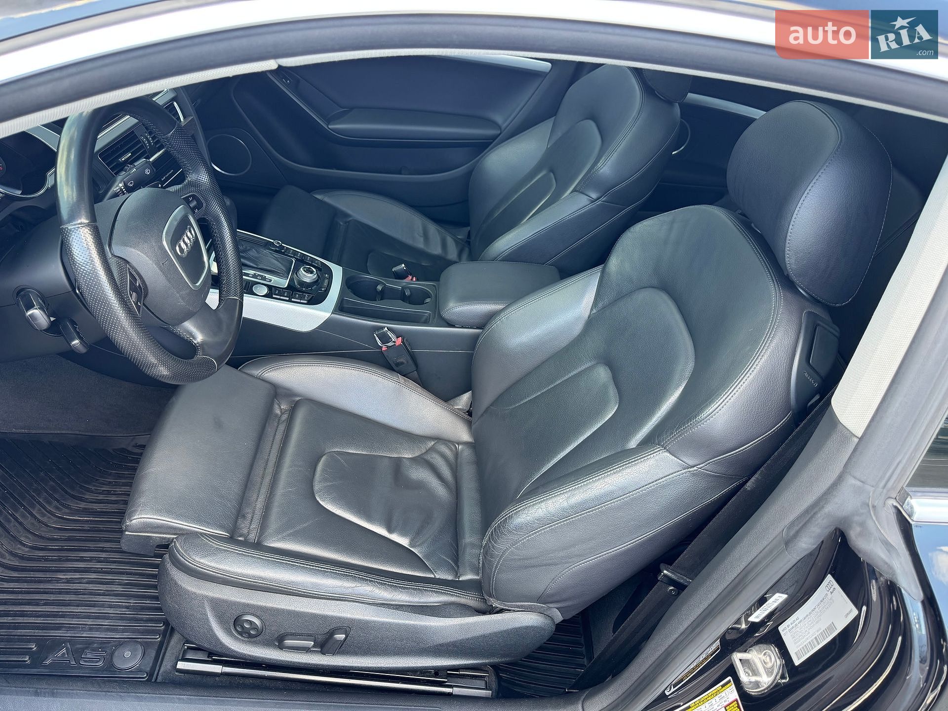 Audi A5 2011 VIN WAULFAFR7CA021866 фото оголошення 34 з 40