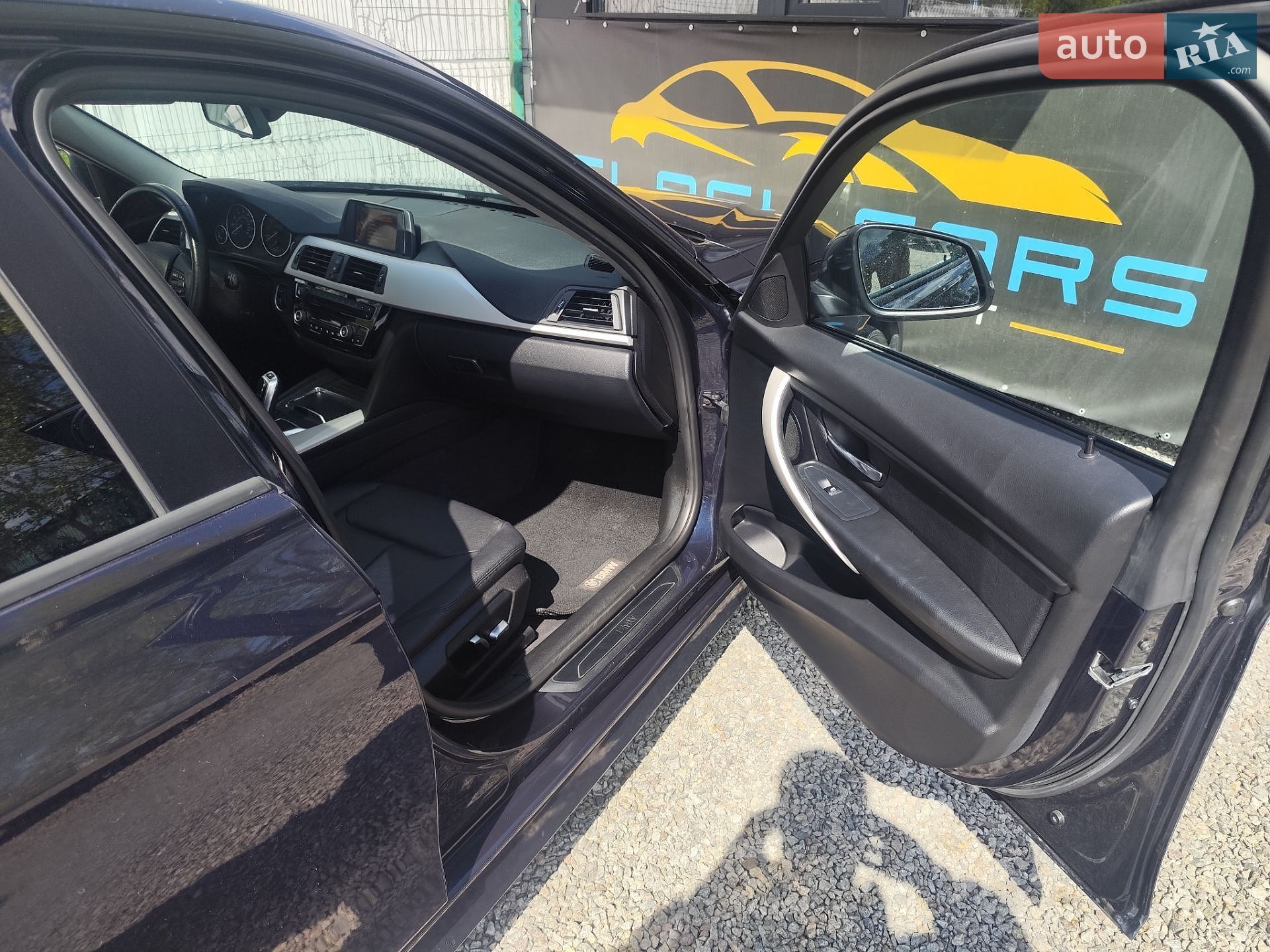 BMW 3 Series 2017 VIN WBA8E1G31HNU16645 фото оголошення 13 з 29