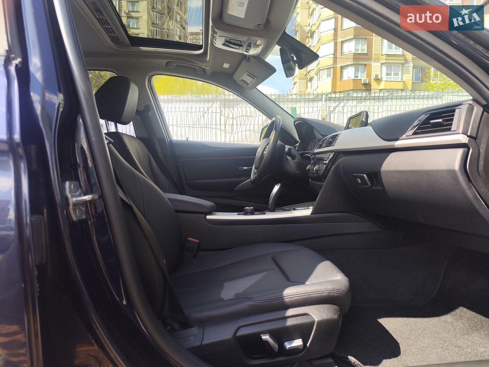 BMW 3 Series 2017 VIN WBA8E1G31HNU16645 фото оголошення 14 з 29