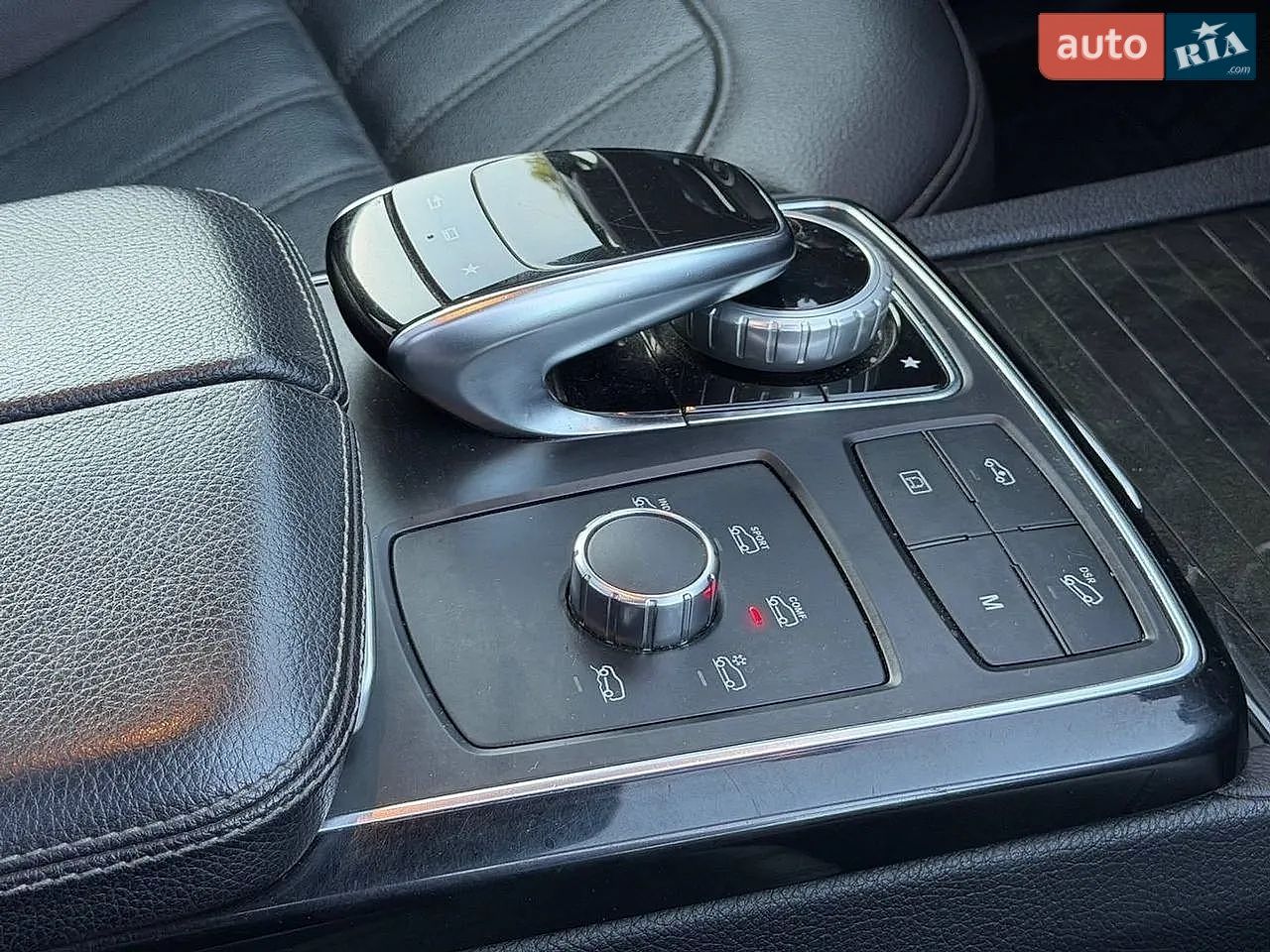 Mercedes-Benz GLE-Class 2015 VIN 4JGDA2EBXGA621833 фото оголошення 11 з 14