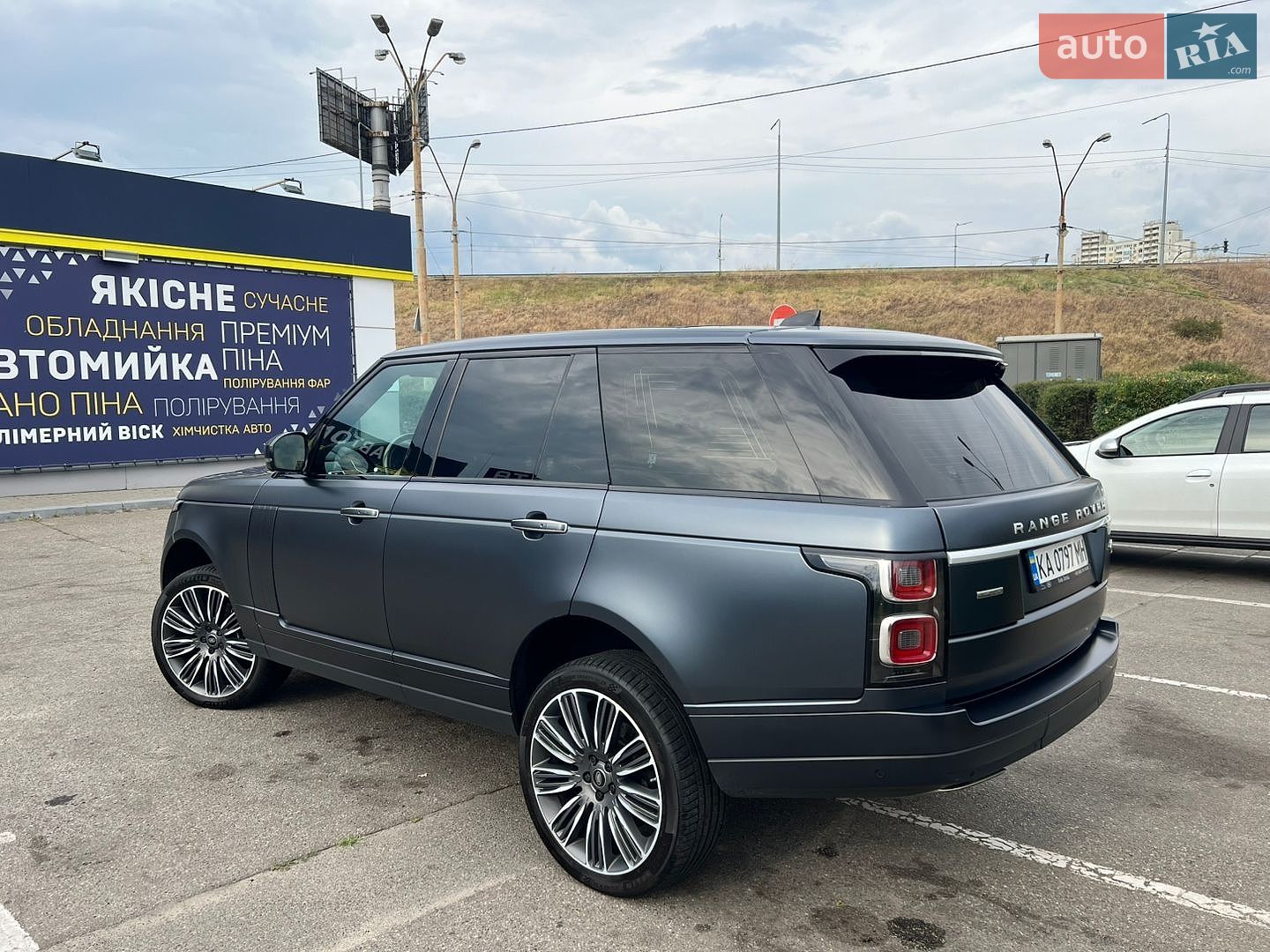 Land Rover Range Rover 2019 VIN SALGA2BJ7LA588449 фото оголошення 5 з 39