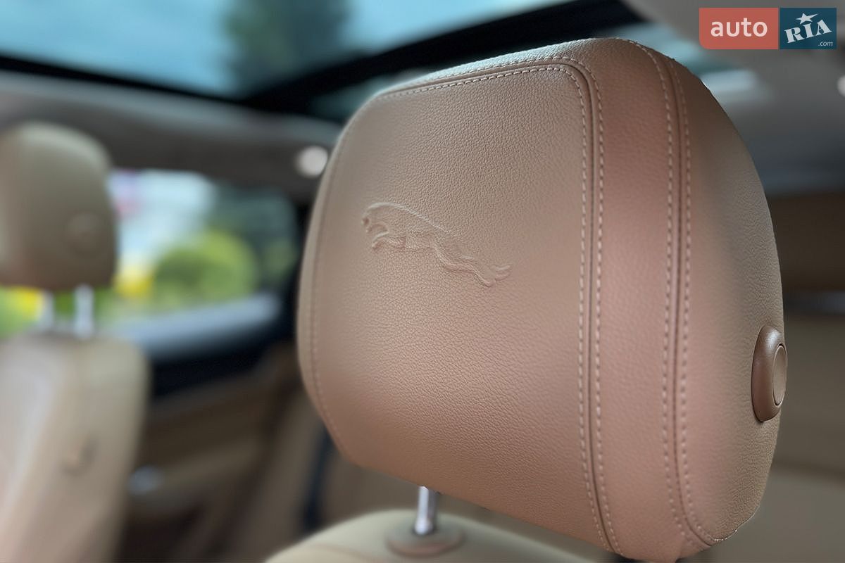 Jaguar F-Pace 2021 VIN SADCJ2EX9MA667696 фото оголошення 12 з 40