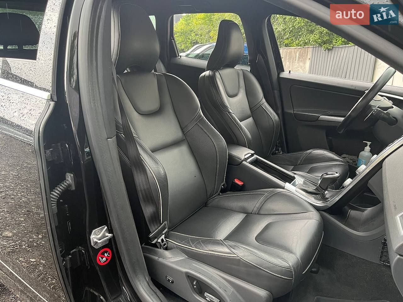 Volvo XC60 2016 VIN YV449MRS2G2899104 фото оголошення 14 з 30