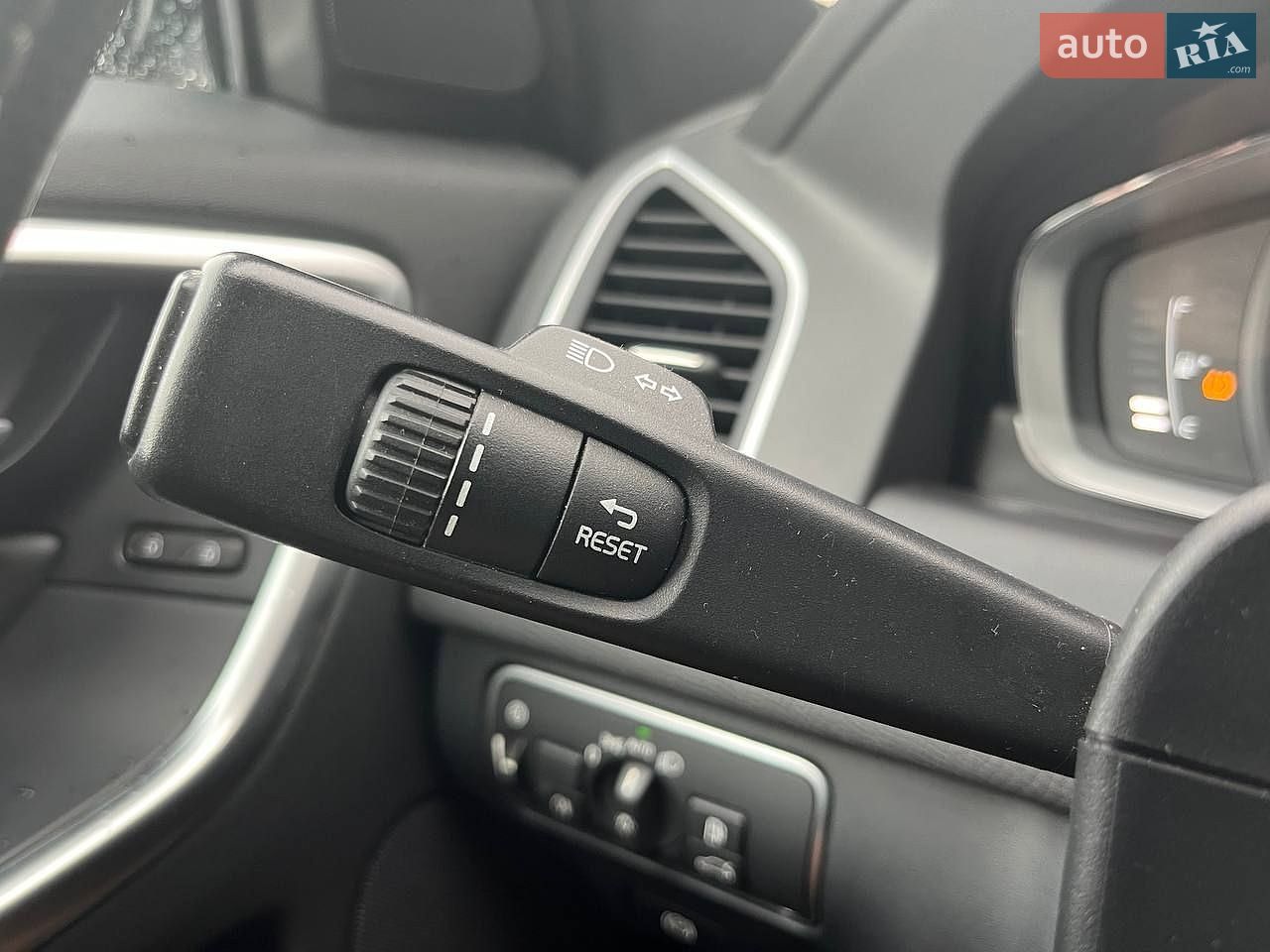 Volvo XC60 2016 VIN YV449MRS2G2899104 фото оголошення 15 з 30