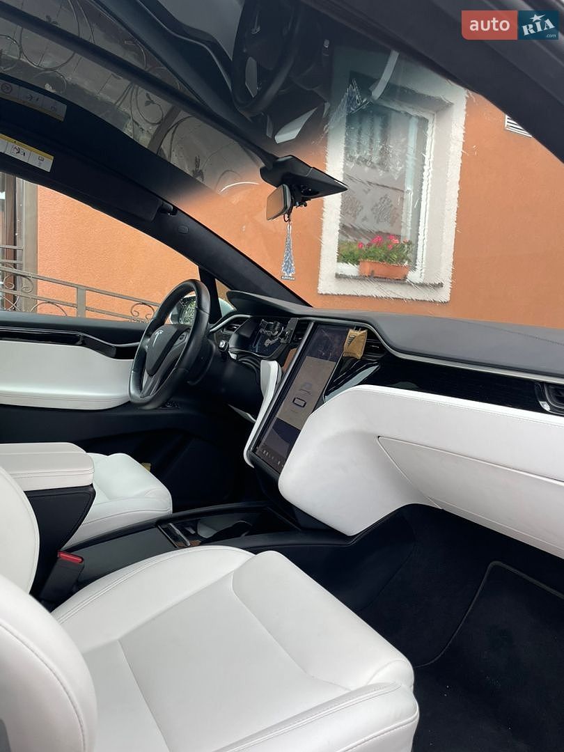 Tesla Model X 2020 VIN 5YJXCCE20LF262060 фото оголошення 3 з 16
