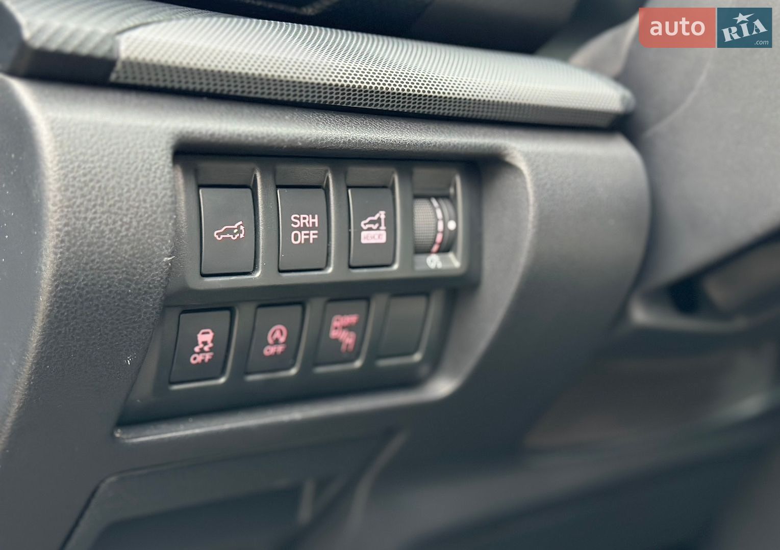Subaru Forester 2019 VIN JF2SKAUC7KH573335 фото оголошення 13 з 29