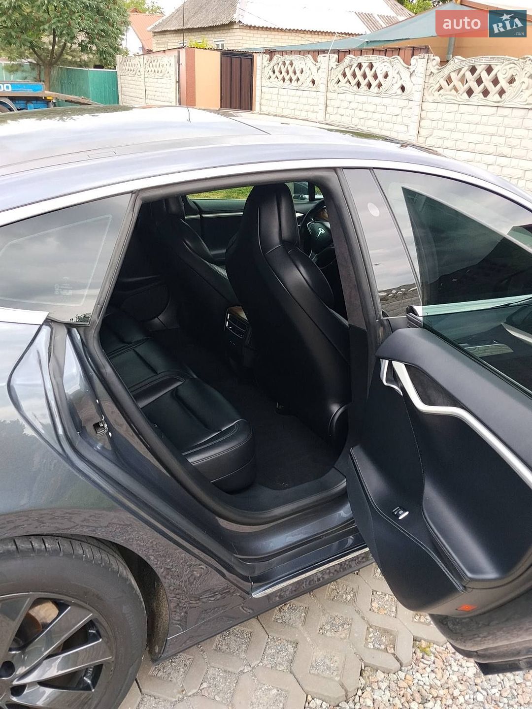 Tesla Model S 2018 VIN 5YJSA1E2XJF245204 фото оголошення 7 з 20