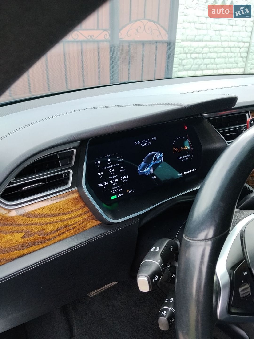 Tesla Model S 2018 VIN 5YJSA1E2XJF245204 фото оголошення 10 з 20