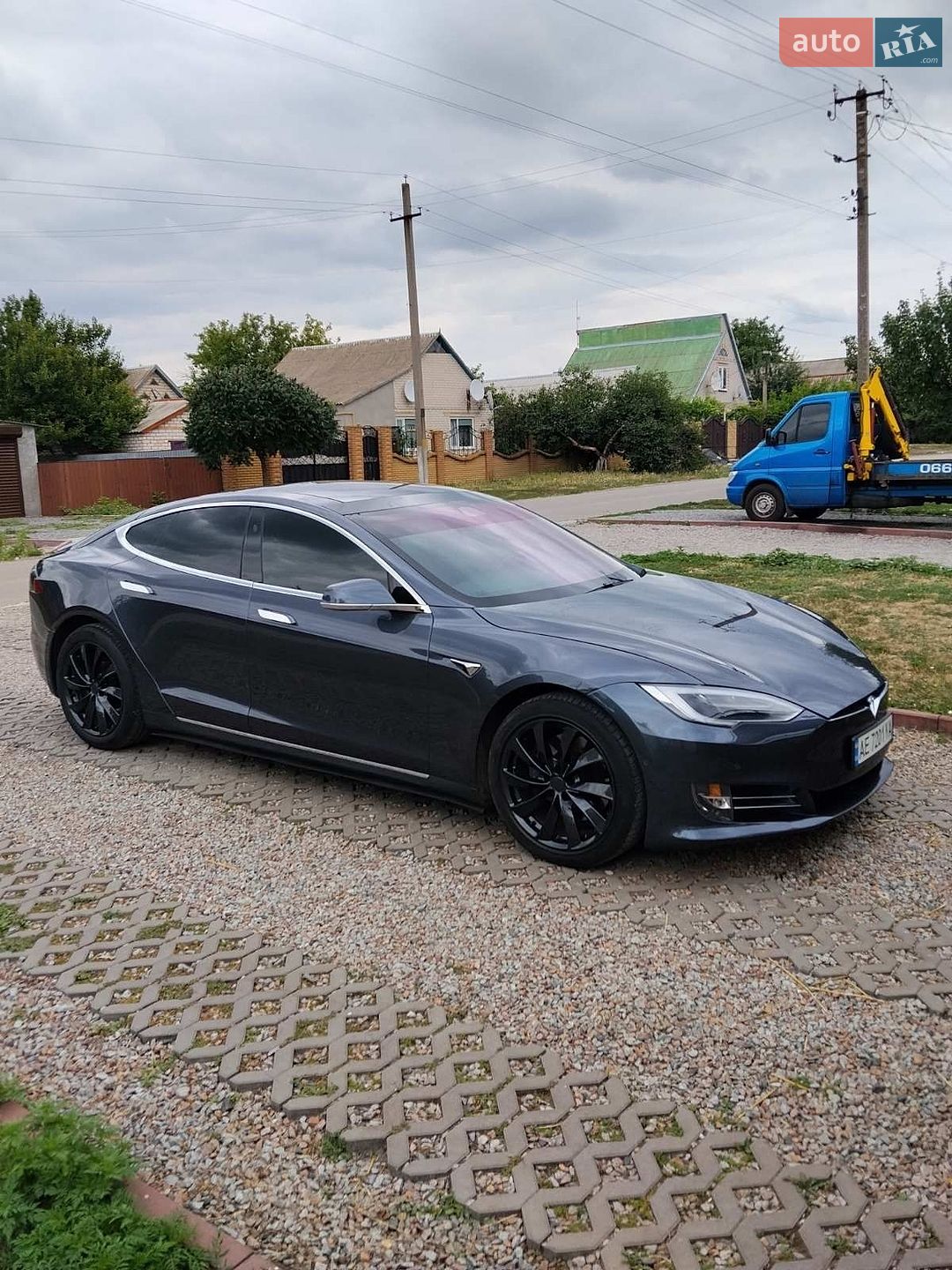 Tesla Model S 2018 VIN 5YJSA1E2XJF245204 фото оголошення 16 з 20