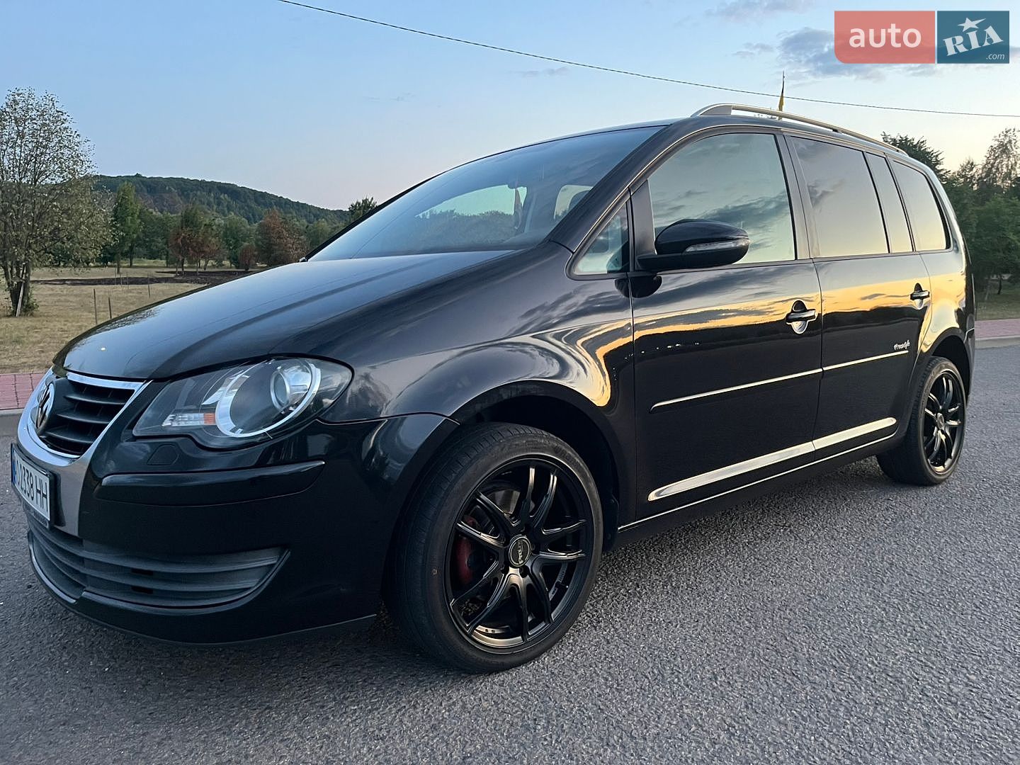 Volkswagen Touran 2009 VIN WVGZZZ1TZAW011144 фото оголошення 2 з 42
