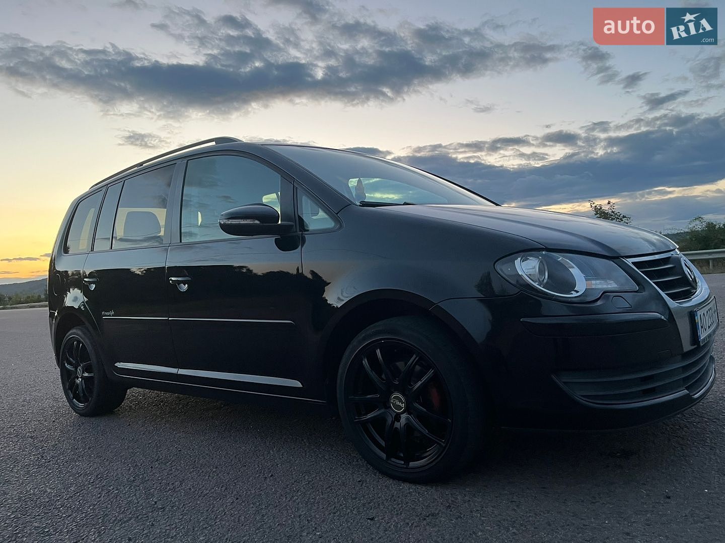 Volkswagen Touran 2009 VIN WVGZZZ1TZAW011144 фото оголошення 11 з 42