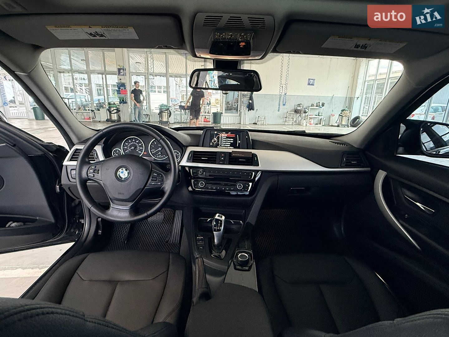 BMW 3 Series 2017 VIN WBA8E1G57HNU14884 фото оголошення 14 з 14