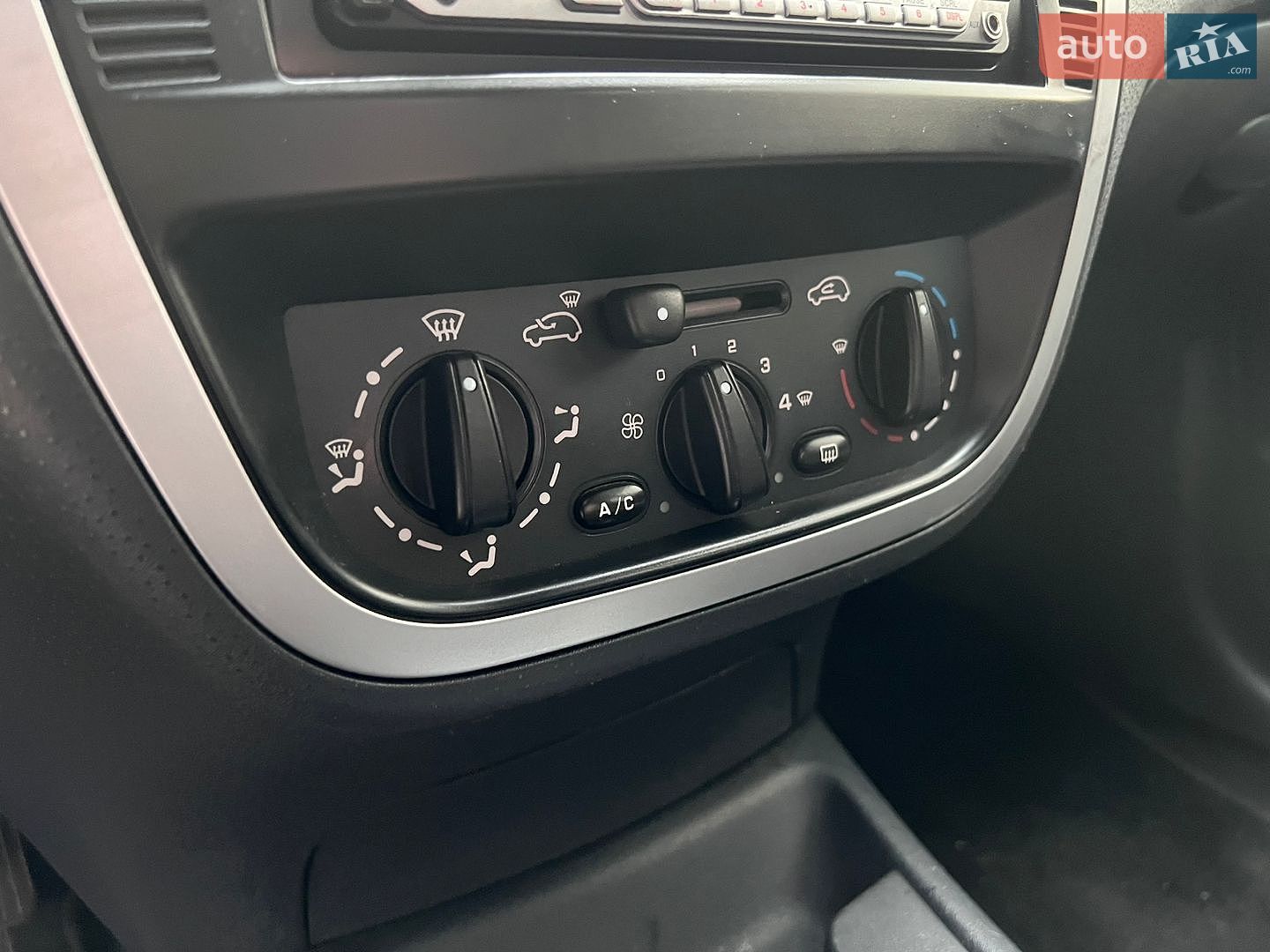 Citroen C3 2008 VIN VF7FCKFVC29144464 фото оголошення 16 з 47