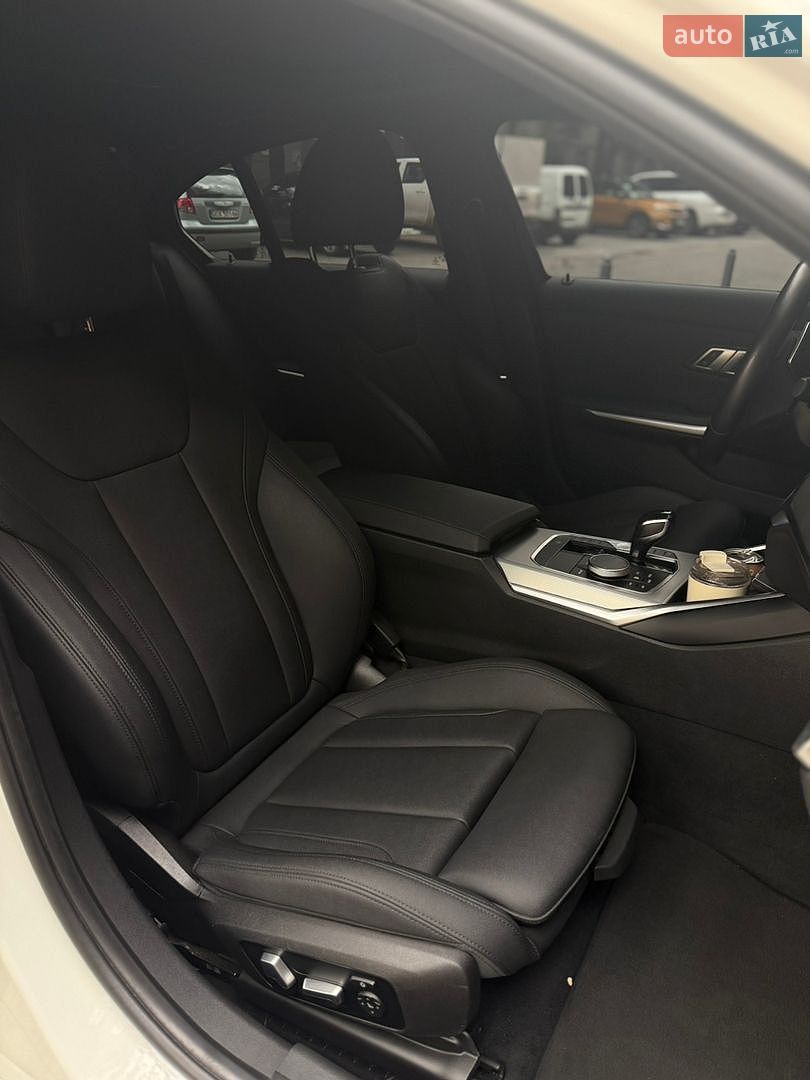 BMW 3 Series 2020 VIN 3MW5U7J01M8B60494 фото оголошення 8 з 11