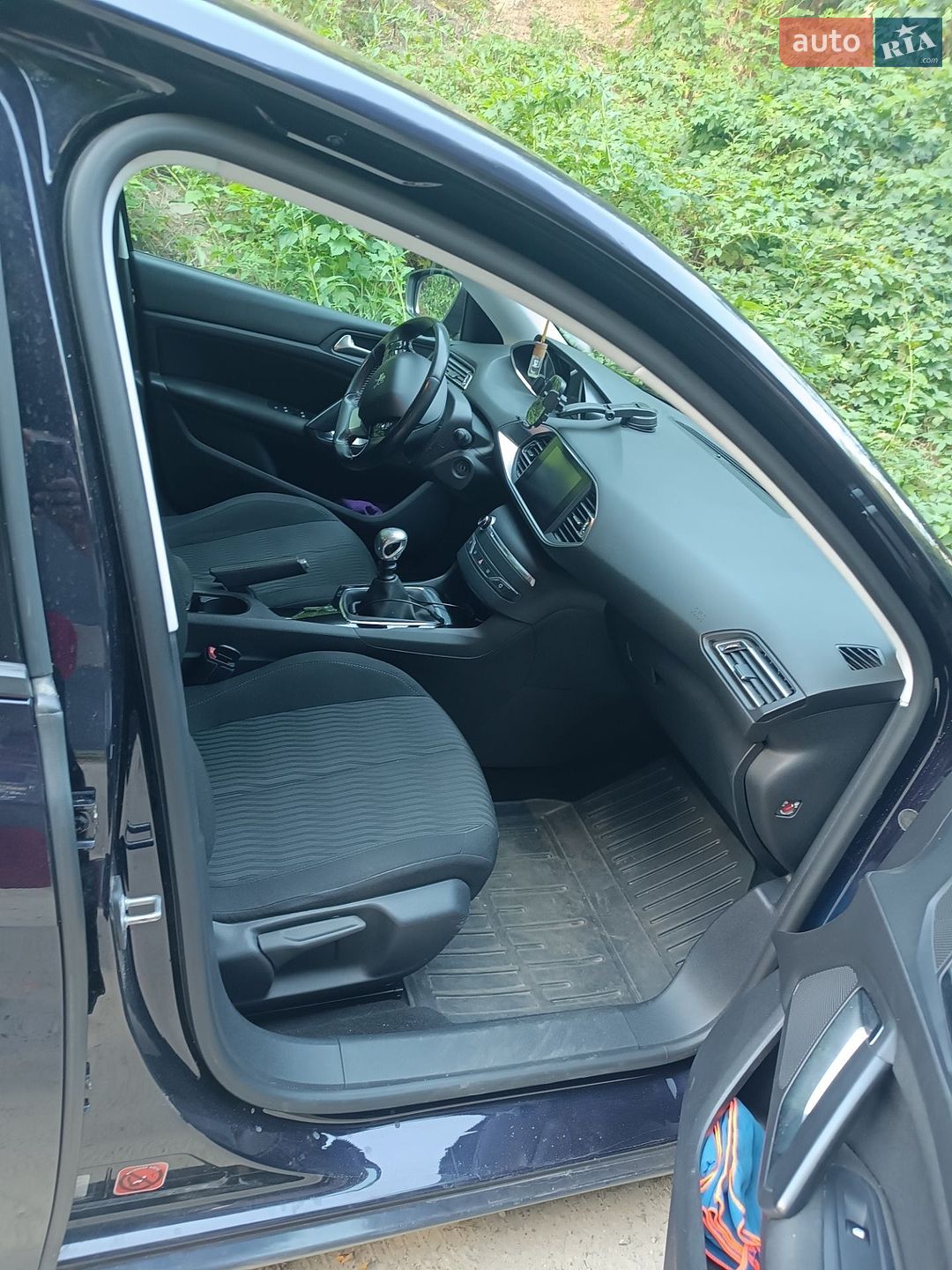 Peugeot 308 2015 VIN VF3LCBHZHFS243917 фото оголошення 9 з 24